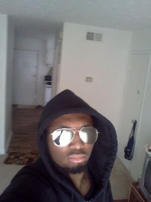 hi!my name is benjamin issac hill,I'm 18 years old&fly!lol
