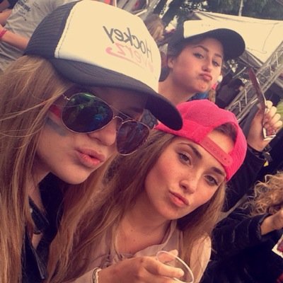 instagram: marjoleinvweert
snapchat: marjoleinva