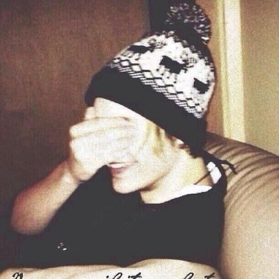 free follow please go follow @mgctayler in return and just ask for a follow back ly