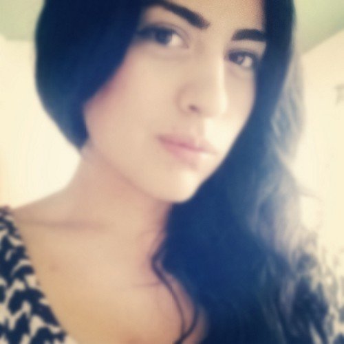 MayraRuzzo's profile picture. líder y seguidora pensadora silenciosa, diseñadora, Arquitecta, Metalera , poeta inalcanzable...