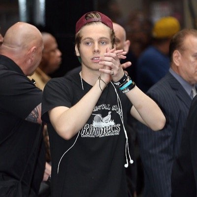 follow @nutxlla_hemmo bc she gave you this follow ily