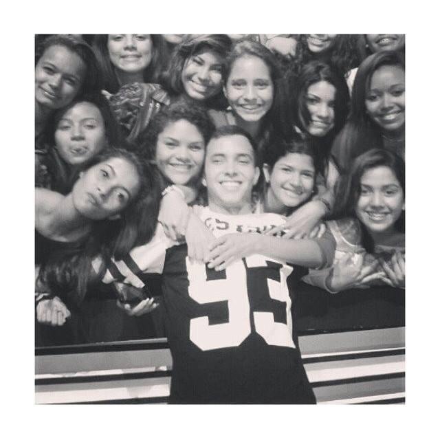 apoyandote en las buenas y malas incondiccional contigo #originalboy  @soyrein cta manejada por @diana_urrea_ y @isbel_Anais