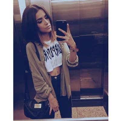 amberlevet Profile Picture