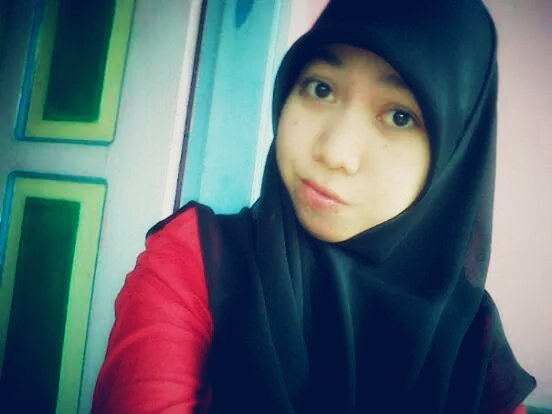 Dunia ini adalah perhiasan dan sebaik-baiknya perhiasan adalah wanita Shalihah • Ah cuma seorang wanita yang sederhana #YNWA