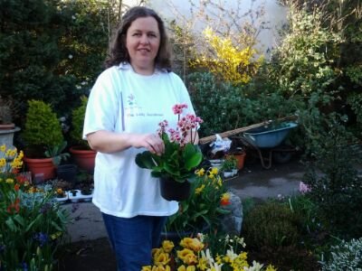 Professional,  reliable and qualified lady horticulturalist.   Bespoke gardening lessons, advice tips and planting scheme designs.