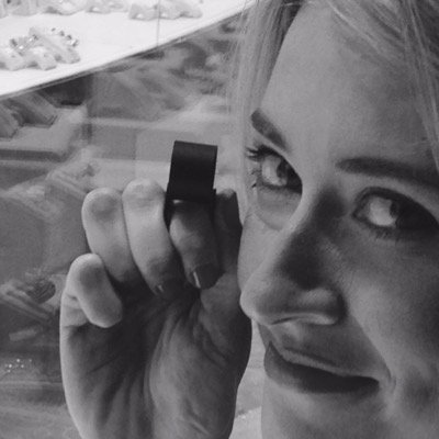 amrouten's profile picture. Gemologist, luxury goods, food and TV enthusiast.