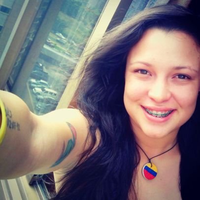 NiaParodi's profile picture. En la Lucha por mi pais! RESISTENCIAAA!