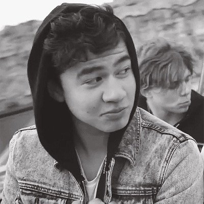 Free follow from @calumsjawline_ ----- go follow pleaseeeee thankssss