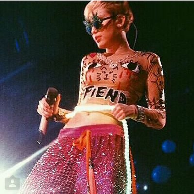 smiler for ever ♥ i am so inlove♥ask for a fallow ♡ never said never u can doit♡imstagram gracielasmiler♥G+T♡kik- cyrus_graciela