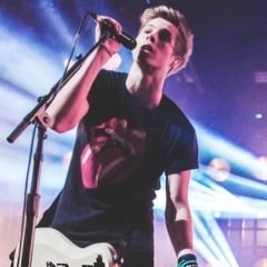 lukeis5sqs's profile picture. hi i gave you a free follow, follow @iHemmosPenguin and turn their notifications on for gain tweets please :)