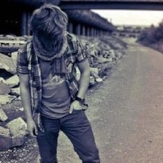 • i just want to be thin, i'm never thin enough • 8TEEN years old • nobody cares • life is a hell •