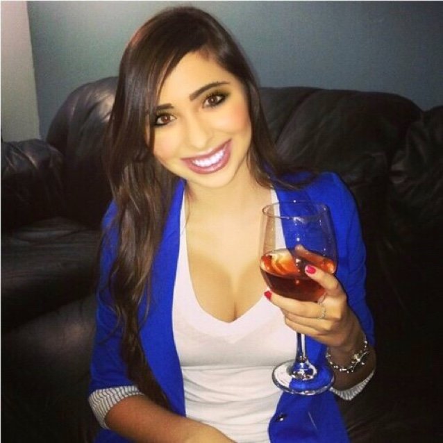 21 years old, LA raised, trying to find myself in the city lights, living life and giving love to the fullest.