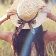Eres la manera que tiene el mundo de decirme que bonita es la vida :)                   Recuerda.... sonríe es gratis :)