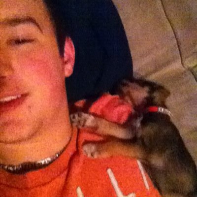 I'm 14 
Wakulla High School Freshman
Single. 
Follow and I might follow back