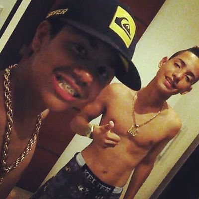 Pra que te olhos verdes se o vermelho do meus olhos vem da naturaza...