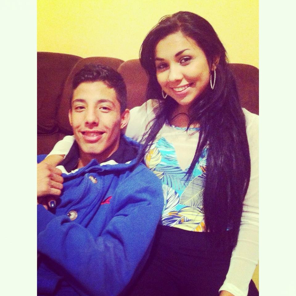 A vida é minha mais o coração é teu O sorriso é meu mais o motivo é você Não posso nem pensar em te perder 'Fabiano  ♥ 18.03.2014'.