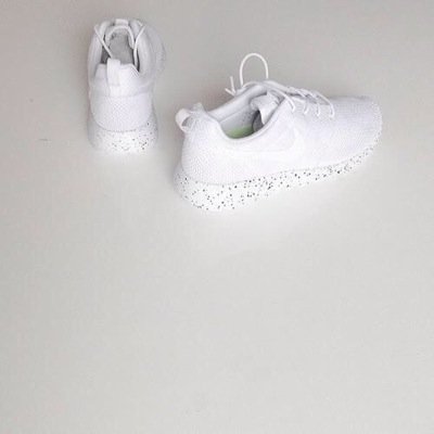 Instagram / / rosherun888