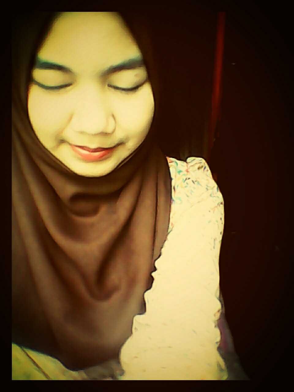 my name is scha :)..18.5.2000..stay at bagan serai..
mom n dad spadoy's.. study at smai..
http://t.co/zmd0XGKzRd changcuters stella..
asalamualaikum...