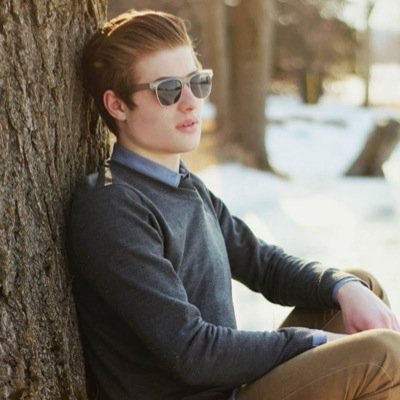 Howdy! Im Doran, @SPNfan4lfe 's brother. yes for real. Im adicted to lots of TV shows and Movies Studying to be an actor
@maryann01695426 is the Dean to my Sam.