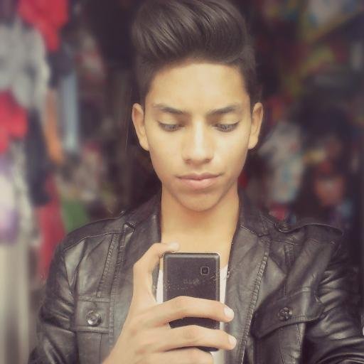 Estudiante de Comunicación Social.
I feel blessed to be here.