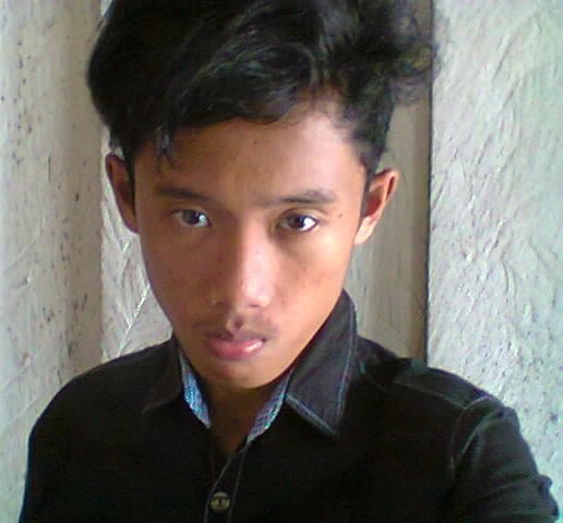 aku | sayang | papa | dan | mama selamanya| follow @Rifpann @alironyaldede| 
http://t.co/k0rzkUZBuU Ali Rony Aldede cp:
+6285260483027