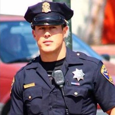 Police officer of Gotham Arkham and LA Lieut. Badge Number 3431 Car Number 39 Use Tazer ,ShotGun,Pistol,AssultRifle,MarksmanRifle and Bulit proof vest's ((RP))