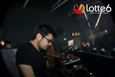 Productor tecnico en lotte6
sociable, con algun grado de locura, bueno pa la talla y nunca pondre una mala cara.
Amante de la musica e iluminacion