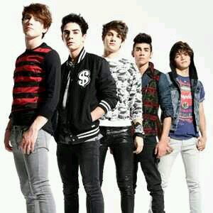 CD9 cambió mi vida,es la mejor boiband que he conocido,todos me encantan pero al que mas ¡AMO! es a ¡FREDDY LEYVA!.