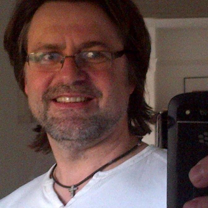 rsoppitt1's profile picture. https://t.co/bzg3i2Mytt…

I am a Brighton and Hove based artist who has been inspired by the interface between humans and nature exemplified