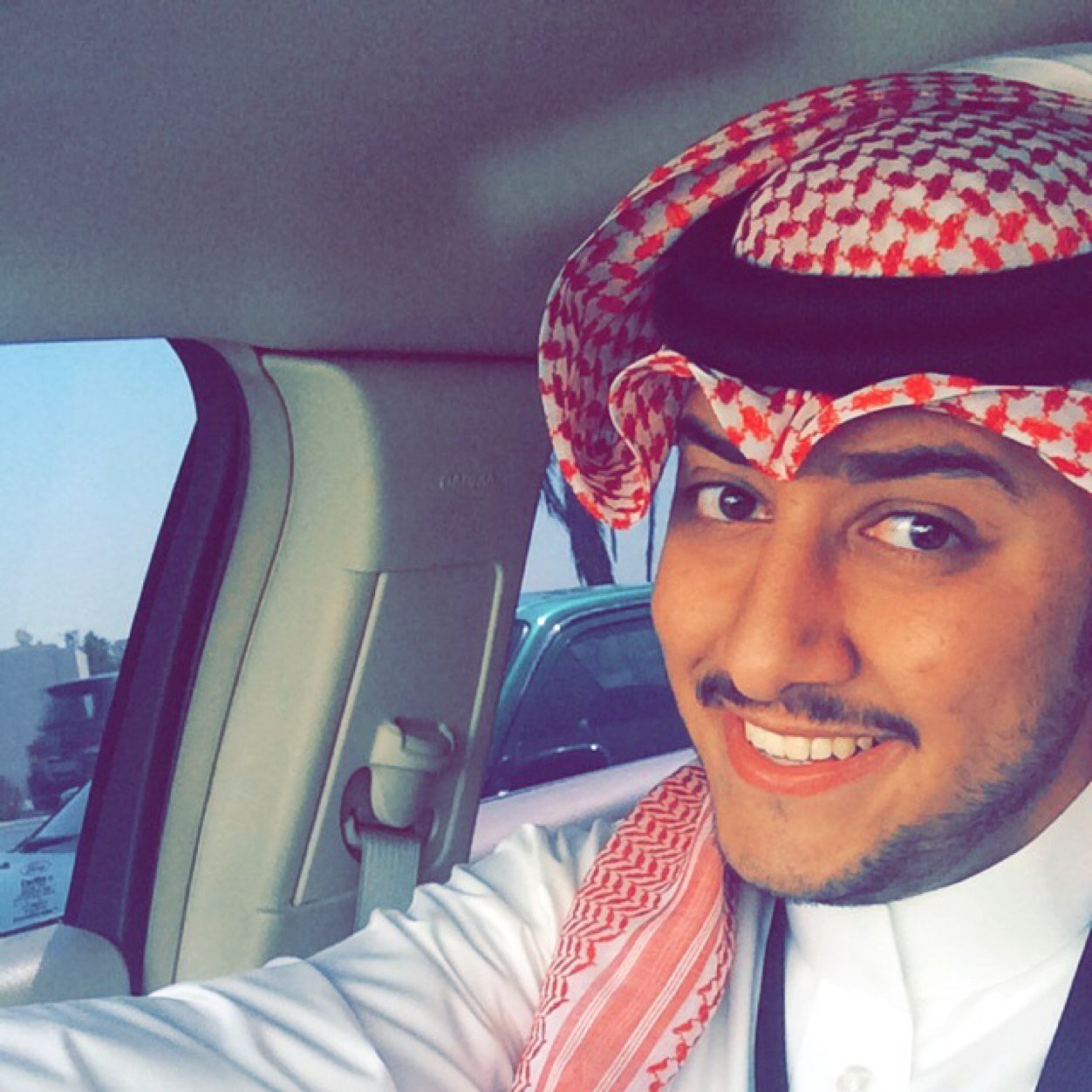 Riyadh - Financial - Kik :: Music_1005