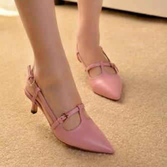 AnneSatriana's profile picture. 