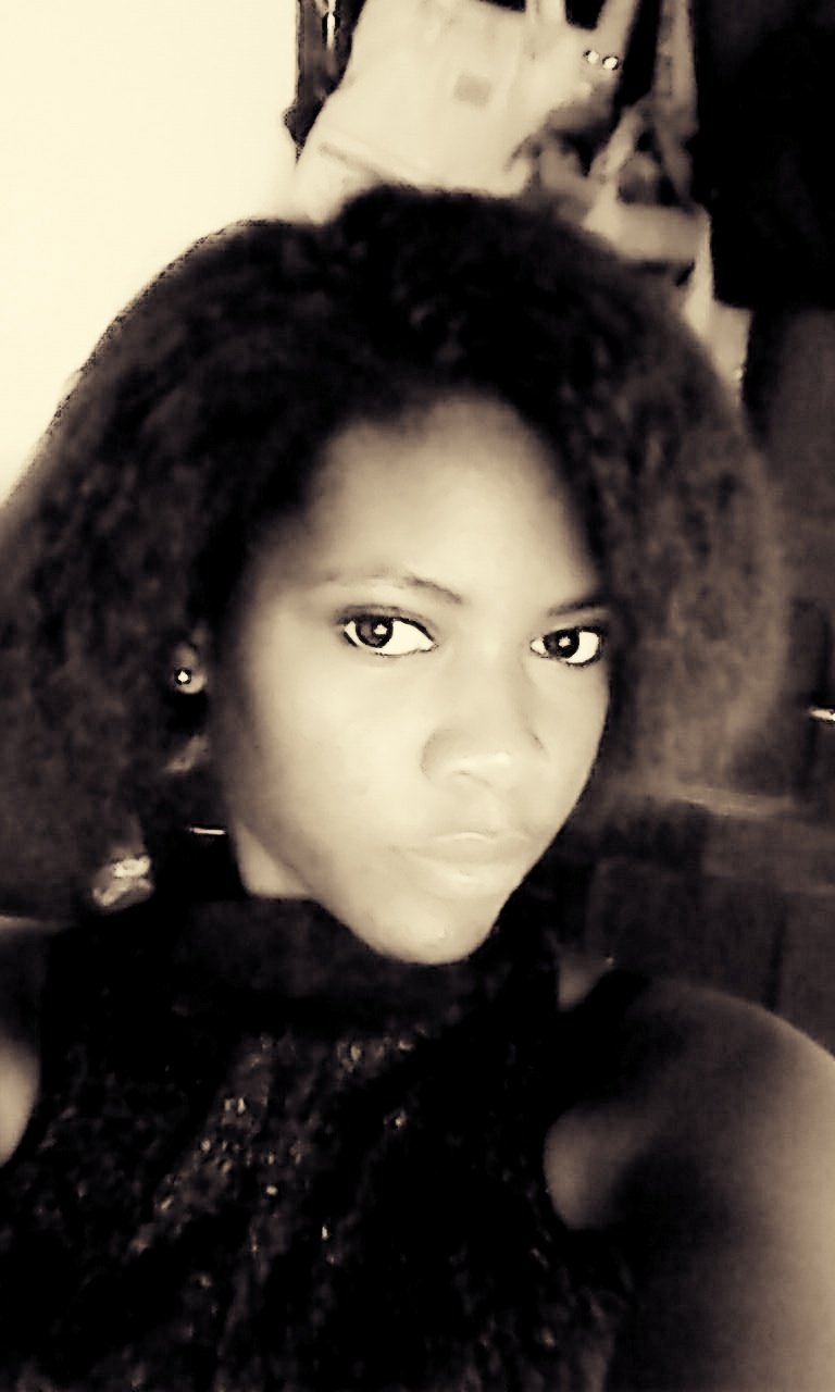 A cheerful and happy girl who always believe in Excellence and Possibilities