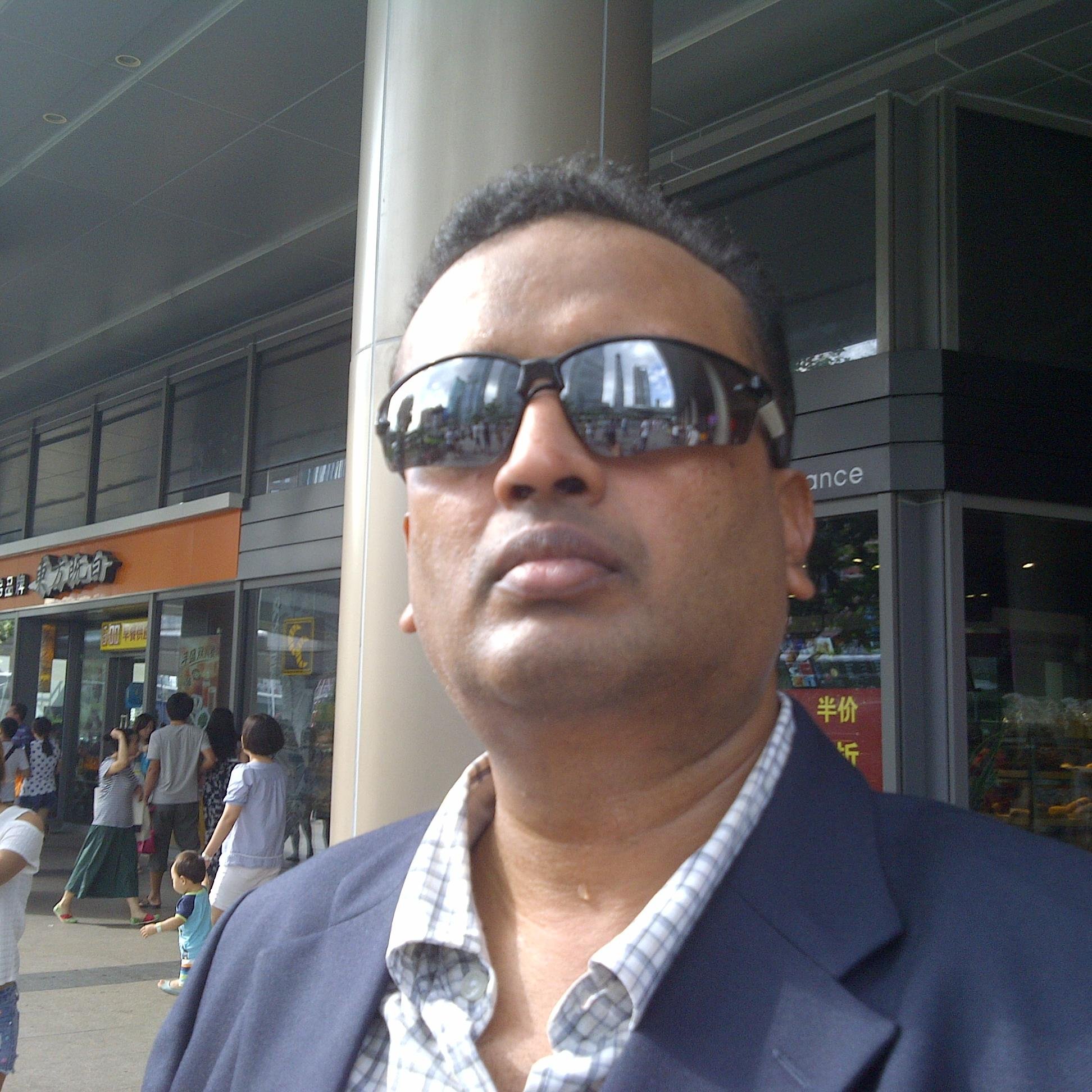 emm_isaac's profile picture. 