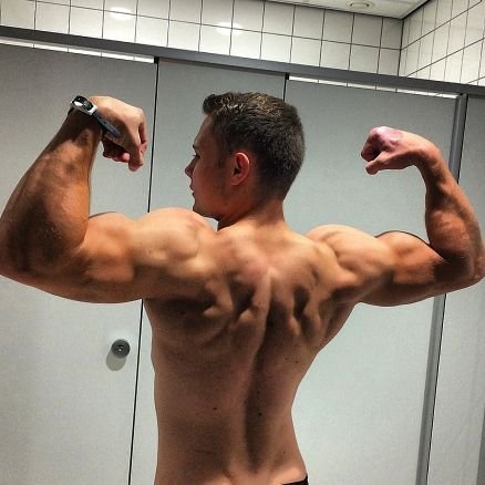 live for the moment .19 . fitness . gymtime