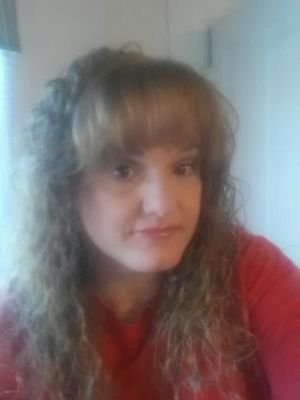 44 mother of one. Had scoliosis surgery in 97.