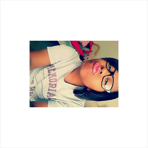 no bio needed, dha name is Tamaira, I'm cool asL , & my tweets will have u laughing. Don't bhe a stranger