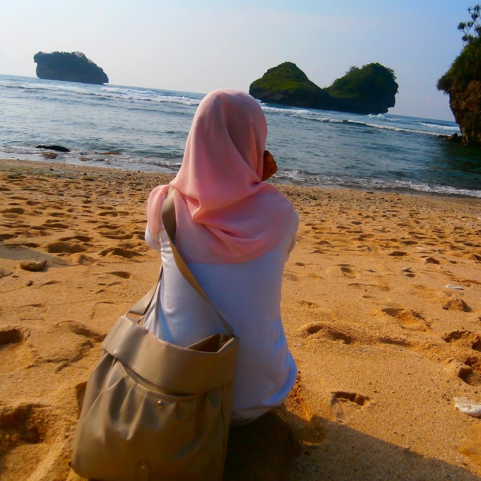 dewantibudy's profile picture. 