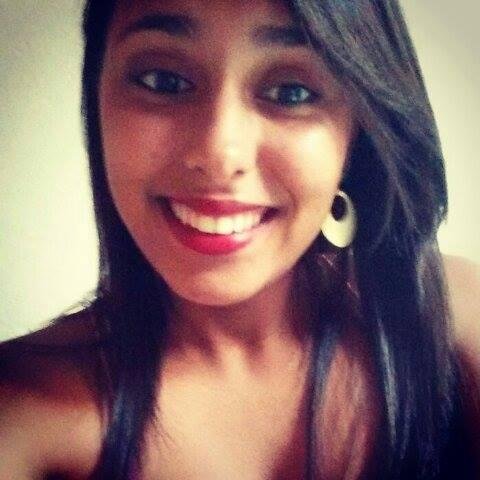 Feliz é aquele que tem Deus. Porque este, tem tudo.'  ♥