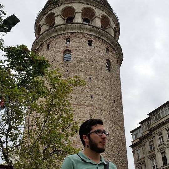 Galatasaray - İstanbul Universitesi - Farklı kimliklere bürünmeden-