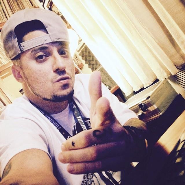FC dedicado ao rapper @Shadow_RJ, since 21/10/13 ; oficializado 21/10/13