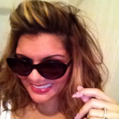 Mother,profesional,wife and awesome friend! Simplemente Bella