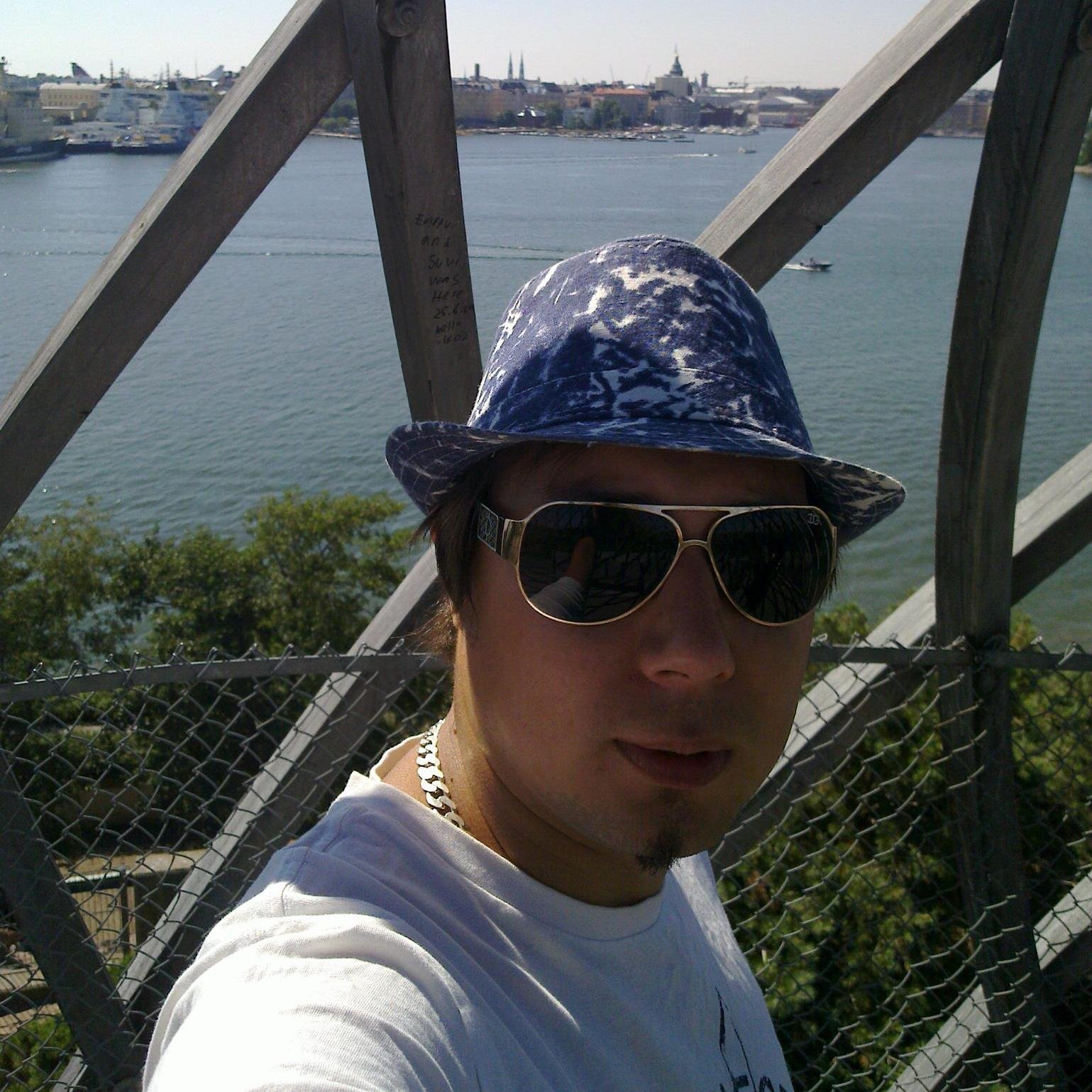 riku2015's profile picture. 