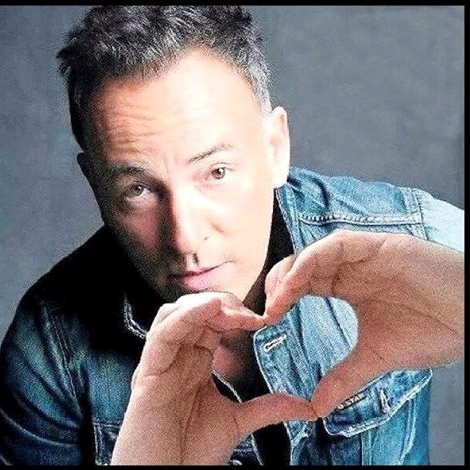 yolicl69's profile picture. 