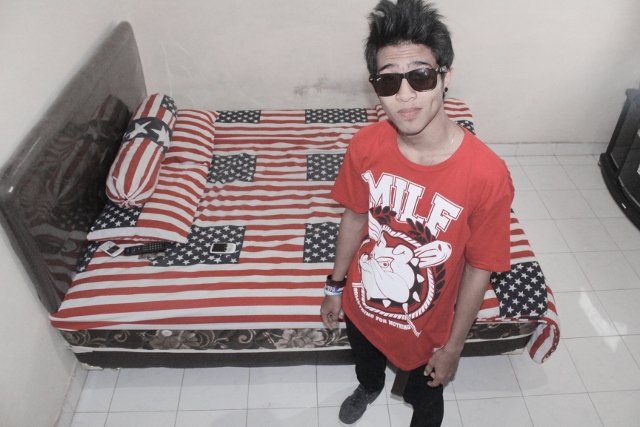 ajoenk_surya's profile picture. 