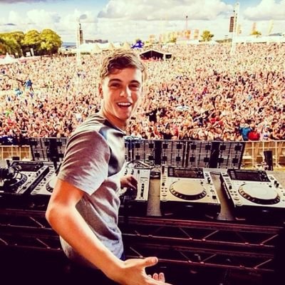 OfficialAztech's profile picture. Check out  http://t.co/CETP09NJ25      Specialise in Electro/Tech House                          North Wales