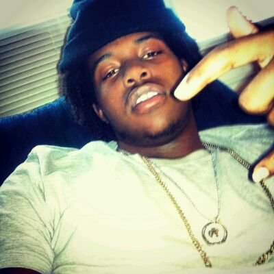 •you gotta GLO up one day
•chase bands never bitches
°dont grind dont shine
20 yrs old