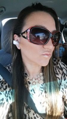 I am a woman who enjoys herself very much, sometimes I lose, sometimes I win.