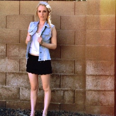 A fashion driven blog by a fashion driven lady. Giving out fashion tips, advice, outfit ideas, and everything in between.