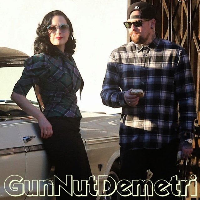 Twin brother to @CrazedGunBaron, Guns are my toy of choice! Criminalist and Gun specialist with CTU! Don't fuck with the Romanos Twins 18+ RP