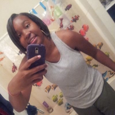 Follow me @iam_vonni & I'll follow back!